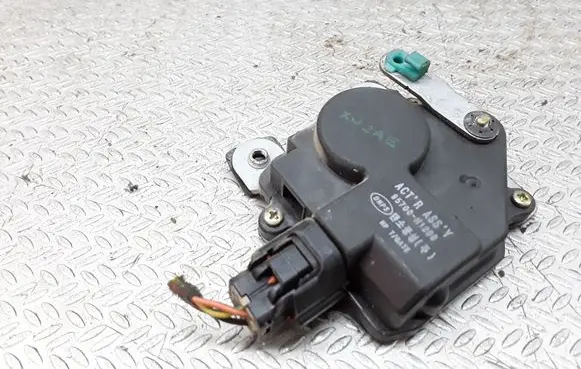 Hyundai Terracan Tailgate boot lock/latch motor 95700H1200