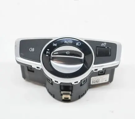 Mercedes-Benz C W205 Light switch A2059057007 10128761