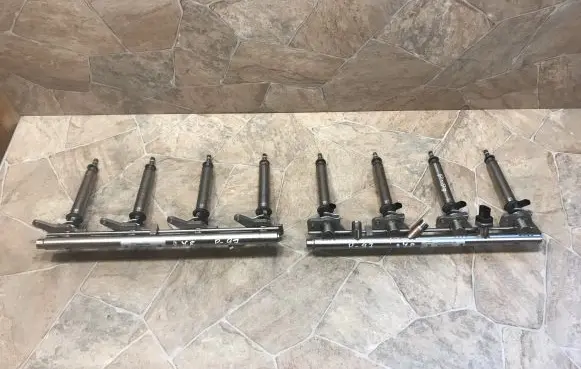 Fuel injectors set