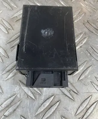 BMW X5 E53 Air suspension control unit module (rear) 37141092396 05103000 110187