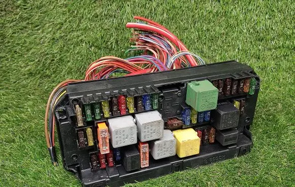 Mercedes-Benz C W204 Power management control unit A2129005912 A2129015204 A2129025505