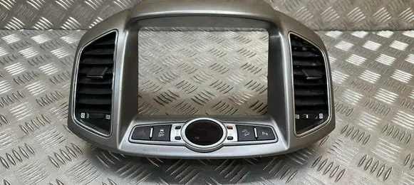 Chevrolet Captiva Dash center air vent grill 20865683