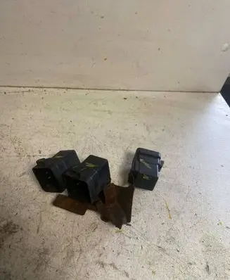 Cadillac STS Seville Other relay 12077864