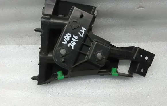 Volvo V60 Front bumper mounting bracket 31425463