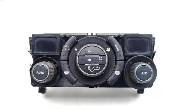 Peugeot RCZ Climate control unit 96718462XT E1062127