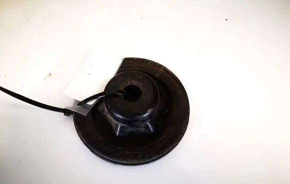 Volkswagen PASSAT B4 Front coil spring rubber mount 357412319b