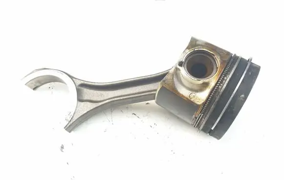Audi A6 S6 C6 4F Piston with connecting rod