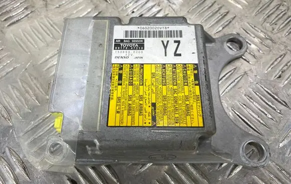 Toyota Prius (XW30) Airbag control unit/module 1508000200 8917047310