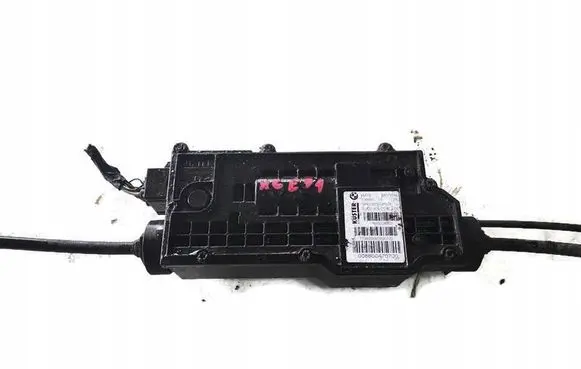 BMW X6 E71 Hand brake release cable 6850289