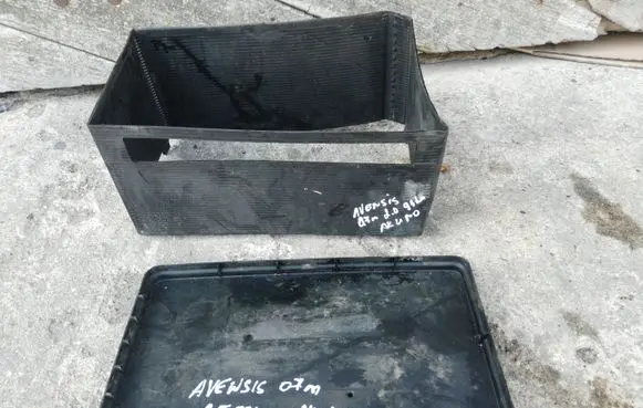 Toyota Avensis T250 Battery tray 7443105080