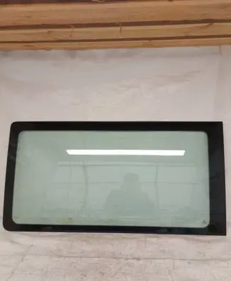 Volkswagen Transporter - Caravelle T5 Rear side window DOT211M89AS2 43R000015 E000191
