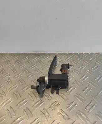 Audi A2 Turbo solenoid valve 1H090662701901