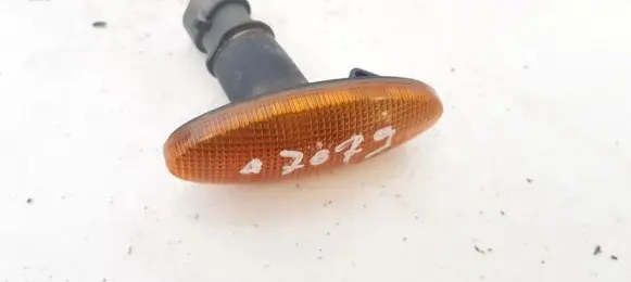 Opel Vectra B Front fender indicator light 015015 51298