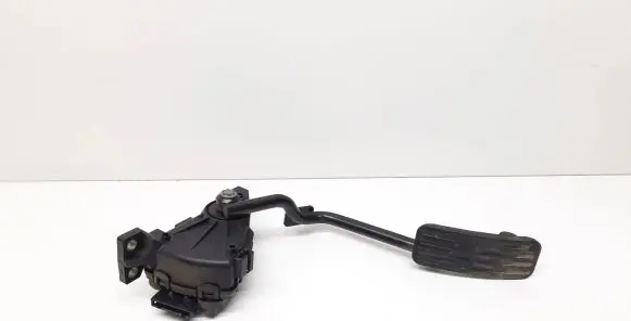 Jaguar XF X250 Accelerator throttle pedal 8X239F832A