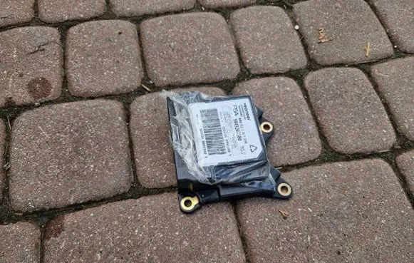 Opel Mokka B Airbag control unit/module 9849207580