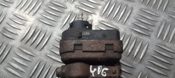 Peugeot 406 Headlight level adjustment motor 