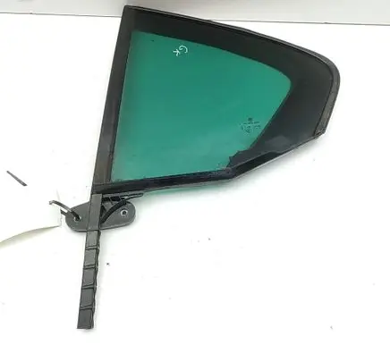 Volkswagen PASSAT B8 Rear vent window glass 3G5845213B