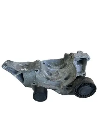 BMW 1 E81 E87 Generator/alternator bracket 7802639