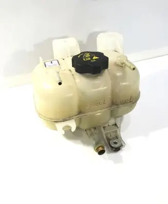 Chrysler Pacifica Coolant expansion tank/reservoir 68217323AA 62541BCAV1