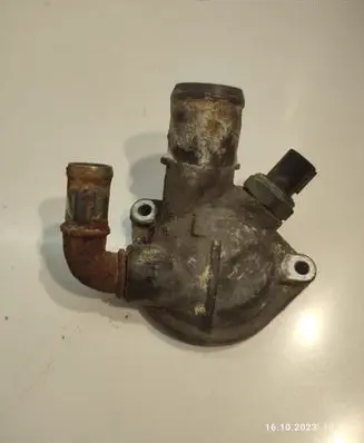 Honda Accord Thermostat housing 