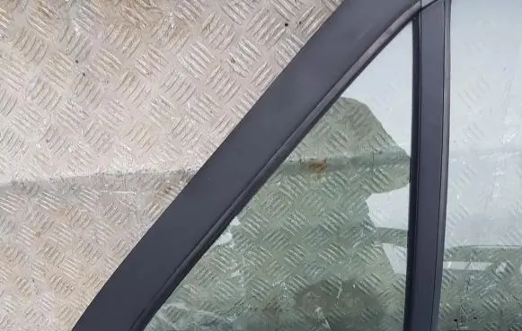 Fiat Tipo Rear vent window glass 