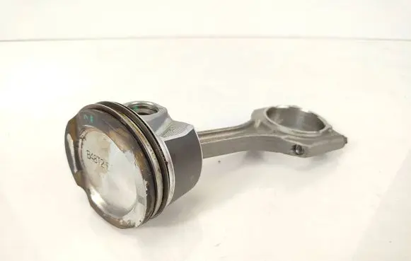 BMW 1 F70 Piston with connecting rod 5A27AC3 1025388 82L244