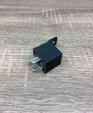 Renault Laguna I Other relay SCB1M1240 12VDC 0404