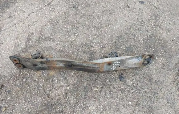 Volvo S40, V40 Front subframe
