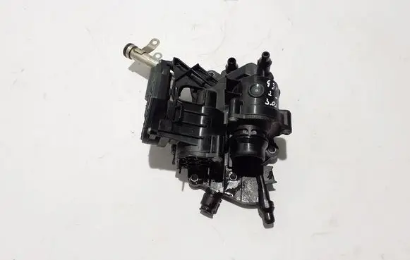 BMW 5 G30 G31 G38 Thermostat 8596107