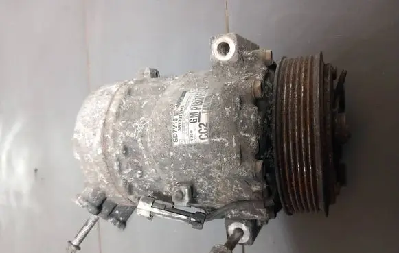 Volkswagen Caddy Air conditioning (A/C) compressor (pump) SD7V16 13171593 3813311745
