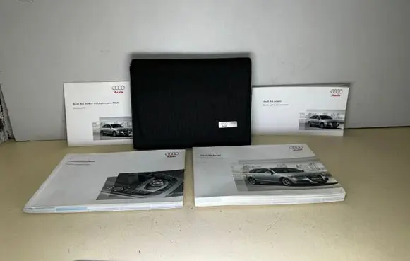 Audi A4 S4 B8 8K Owners service history hand book 