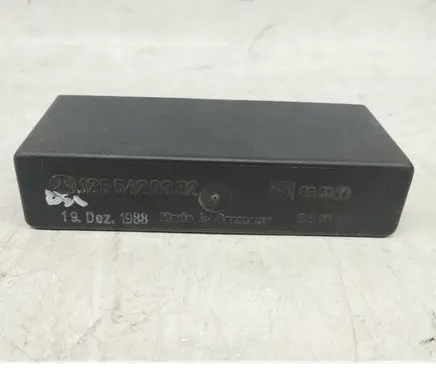 Mercedes-Benz E W124 Light relay 1265420332 A1265420332