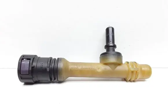 Volvo V40 Engine coolant pipe/hose