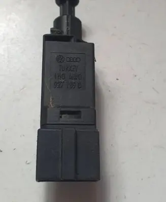 Volkswagen Golf IV Brake pedal sensor switch 1H0927189D