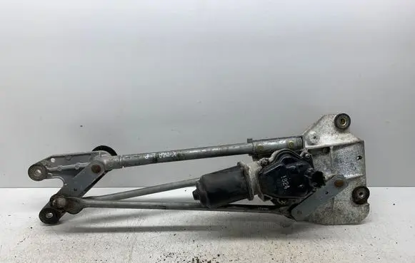 Nissan X-Trail T30 Front wiper linkage and motor 38336