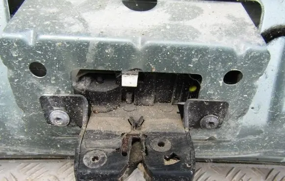 Renault Megane II Tailgate/trunk/boot lock/catch/latch