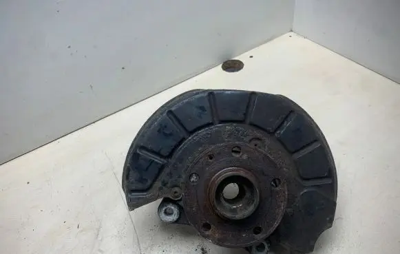Volkswagen PASSAT B6 Front wheel hub spindle knuckle