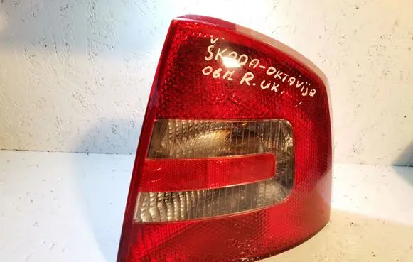 Skoda Octavia Mk2 (1Z) Rear/tail lights 1Z5945096A