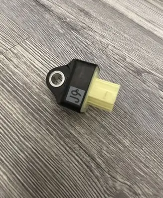 Toyota C-HR I Airbag deployment crash/impact sensor 89831F4030