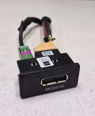 Seat Leon (5F) USB socket connector 5F0035222C