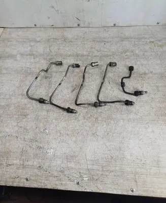 Toyota Corolla Verso E121 Fuel line pipe