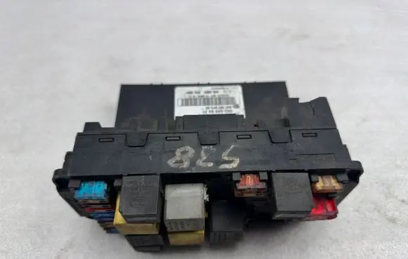Mercedes-Benz C W204 Fuse box set 0025459401