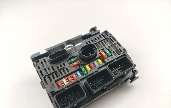 Peugeot 407 Fuse box set 9661682580