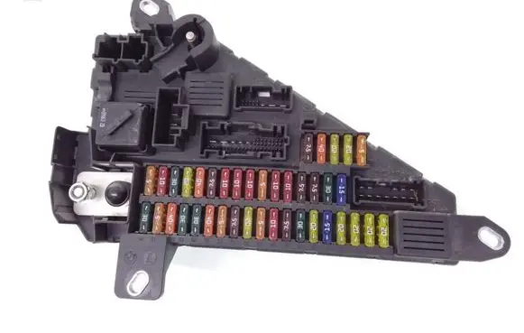 BMW 5 E60 E61 Fuse module 6909619 9138830