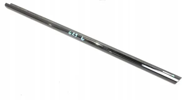BMW Z4 g29 Front door glass trim molding 8073975