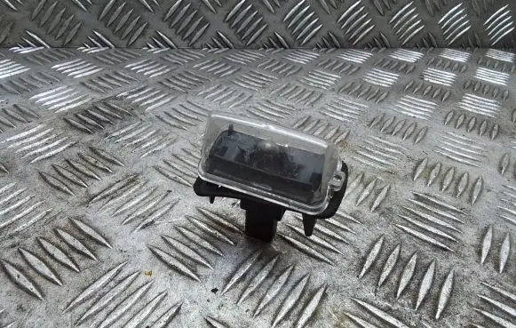 Toyota Verso Number plate light L11YS