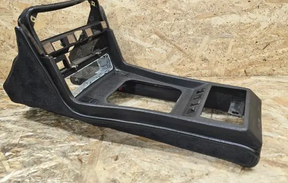 Porsche 944 Center console 477857951