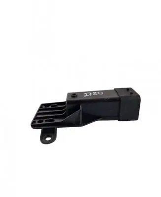 Coolant fan relay