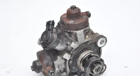 Volvo V60 Fuel injection high pressure pump 31372081