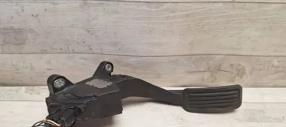 Toyota Yaris Accelerator throttle pedal 781100D030 44831003685 06340A